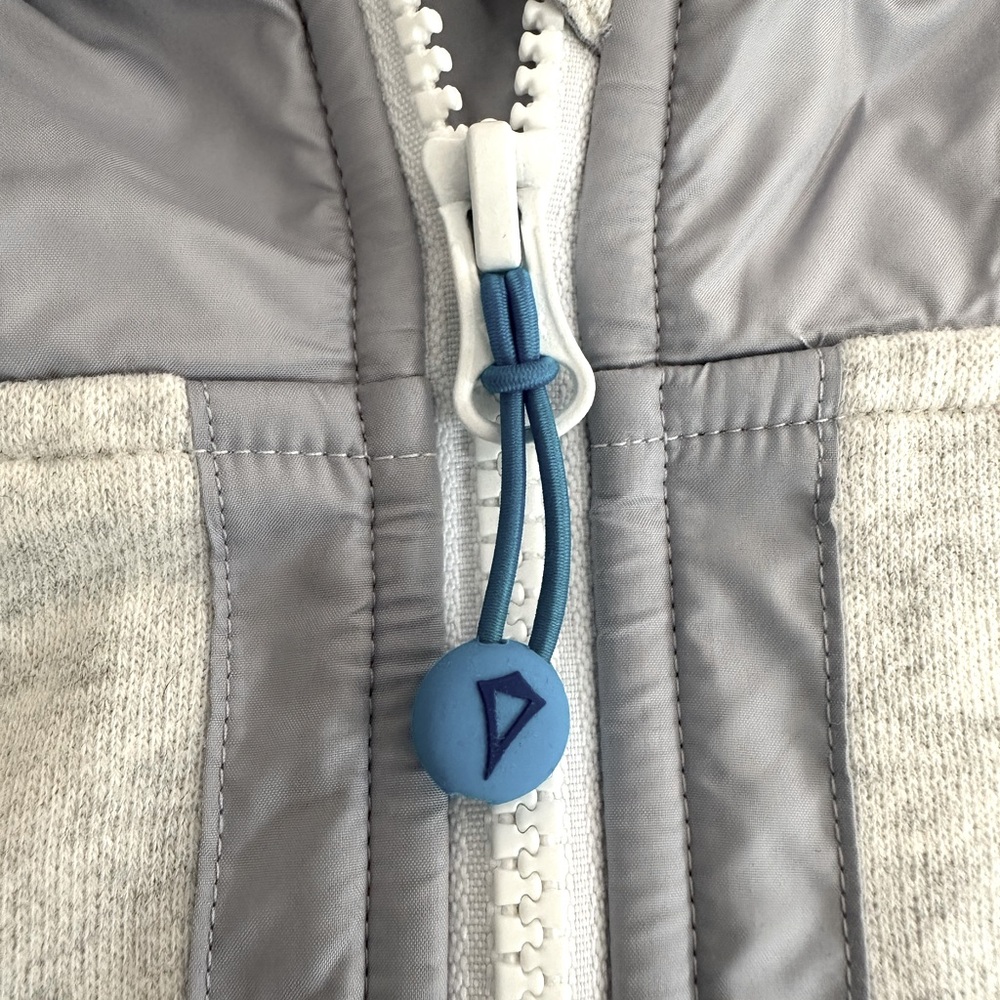 IVIVVA 1/4 zip Hoodie. Gray. size 14